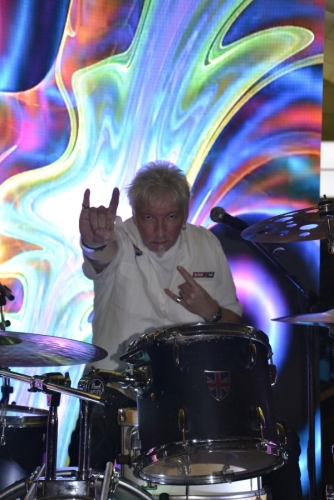 7tcover_November2018 - 06.jpg